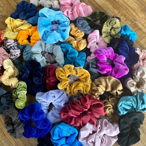 Accessories - 50 scrunchies
